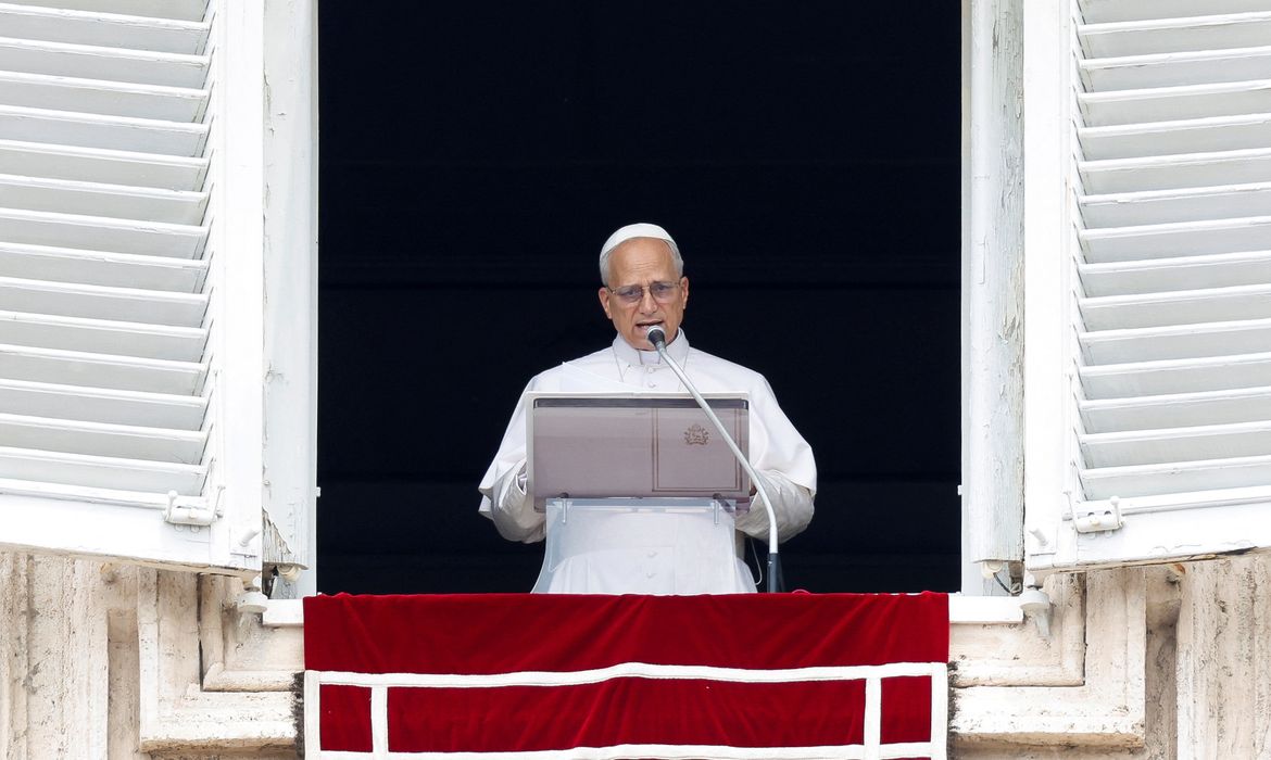 Papa pede paz entre nações ensanguentadas por conflitos e miséria"