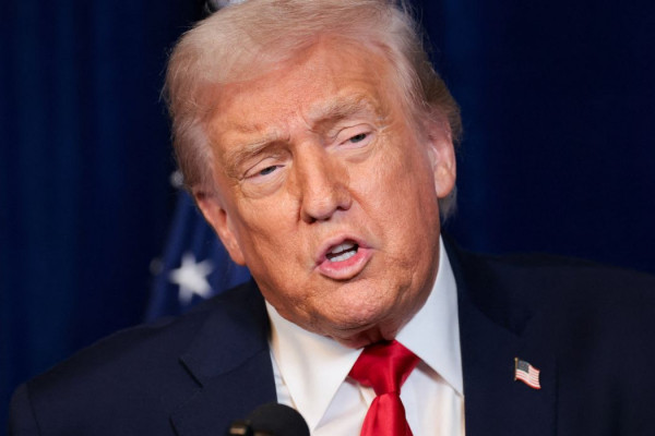 Trump diz que EUA vão administrar Venezuela até "transição segura"