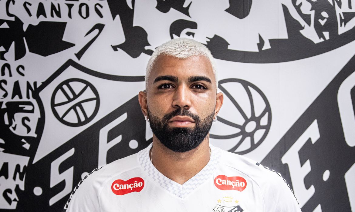 Santos anuncia volta de Gabigol, revelado nas categorias de base