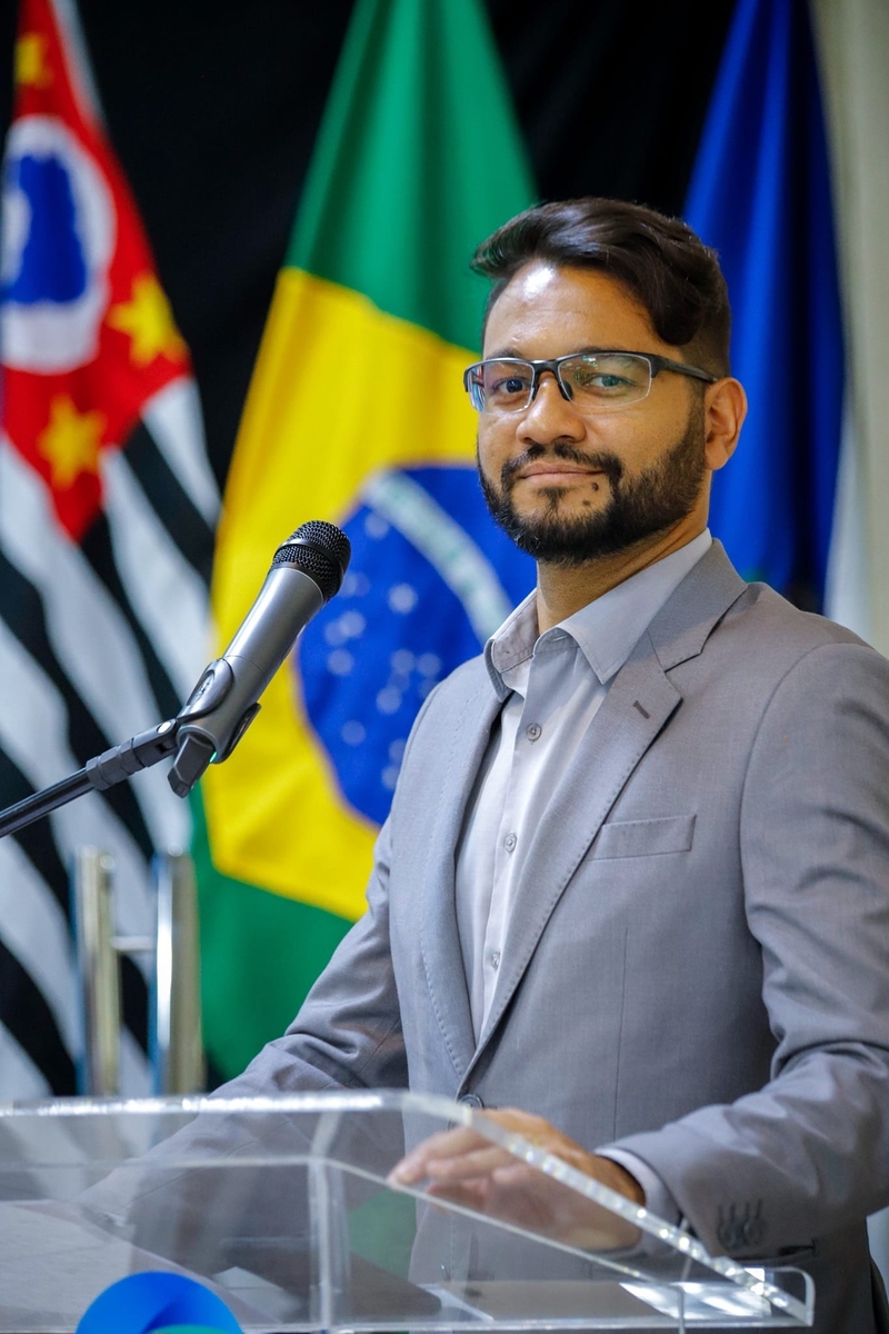 Ismael Colosi, administrador de empresas e comunicador