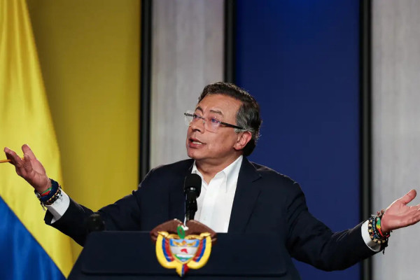 Petro diz que temeu ser capturado pelos EUA assim como Maduro