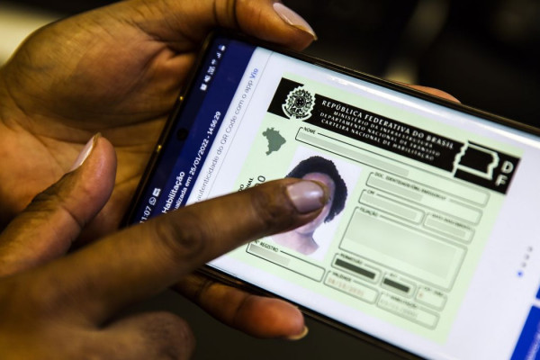 Ministro anuncia renovações automáticas de CNH para bons motoristas