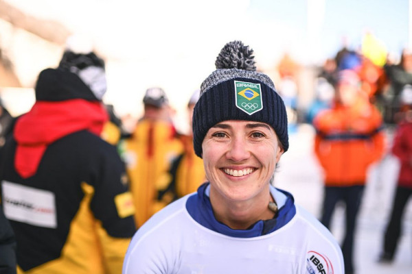 Skeleton: Nicole Silveira é bronze em etapa da Copa do Mundo na Suíça
