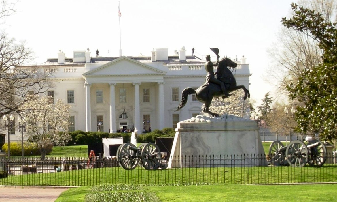 Trump e Petro vão se reunir na Casa Branca em fevereiro