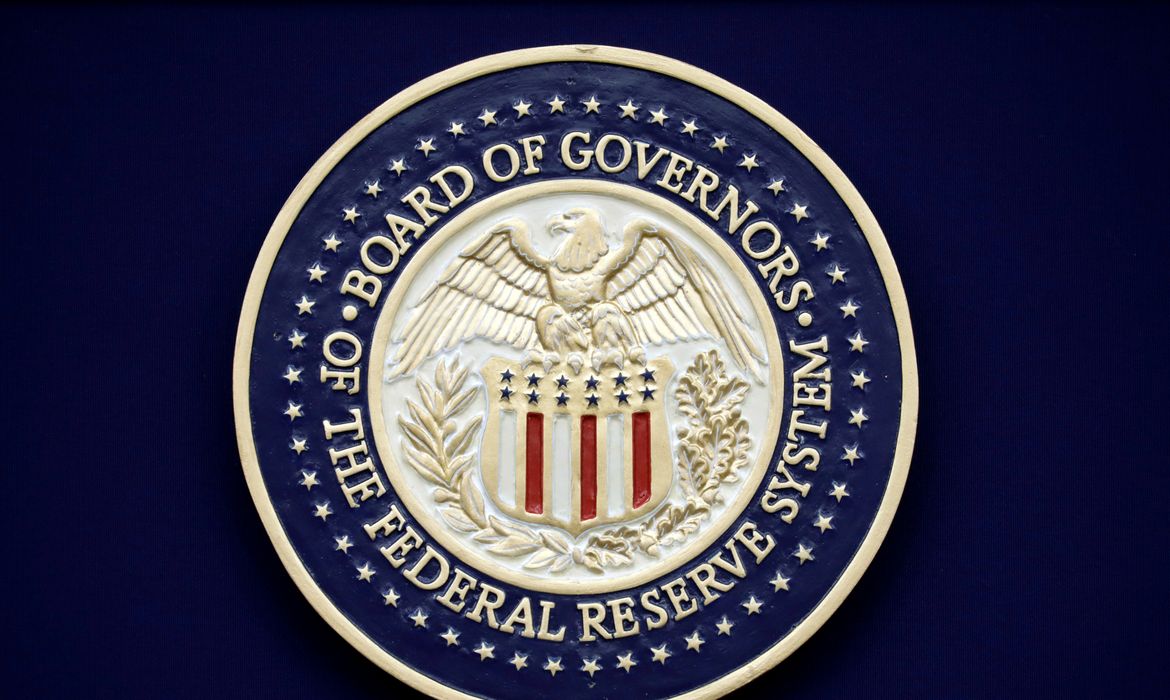 Trump usa acusação criminal como chantagem para reduzir juros, diz FED