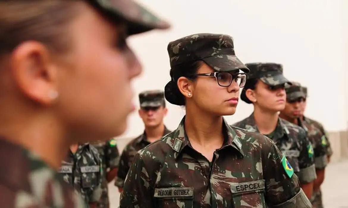Seleção complementar para serviço militar feminino começa nesta semana