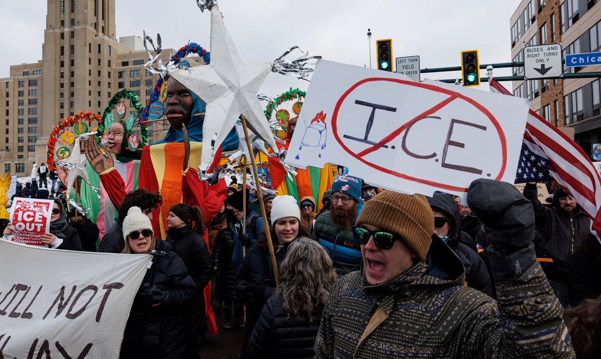 Conheça o ICE: polícia migratória de Trump alvo de protestos nos EUA