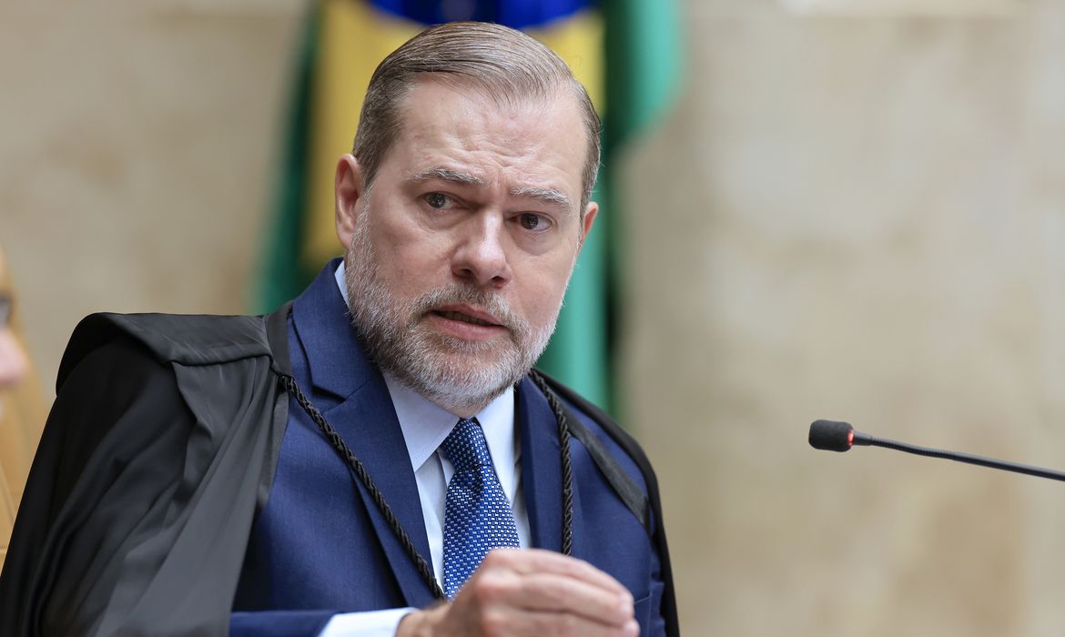 Toffoli cita fartos indícios de novos crimes de dono do Banco Master