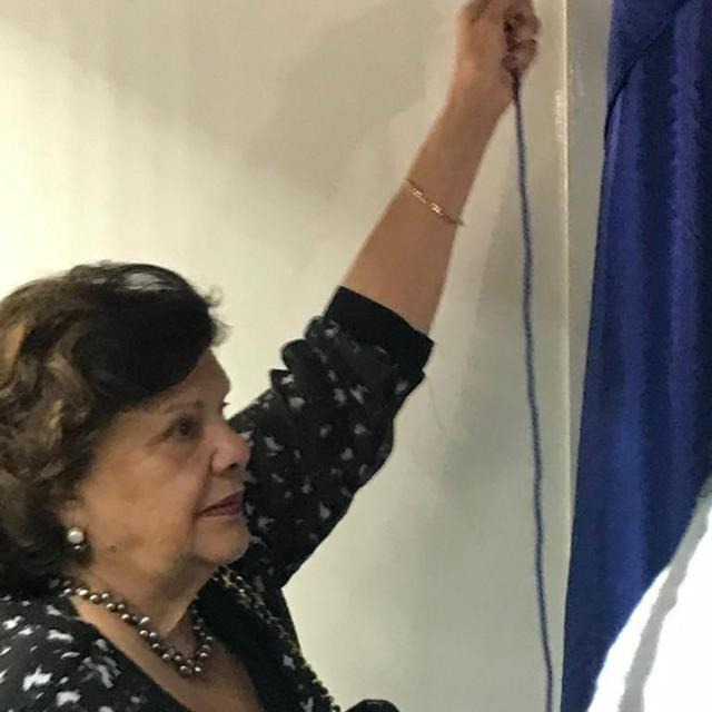 Vera Moquenco Figueiredo no salão Orestes Lopes de Camargo, na prefeitura de Ribeirão