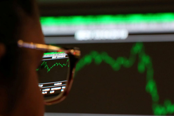 Bolsa volta a bater recorde com redução de tensões externas