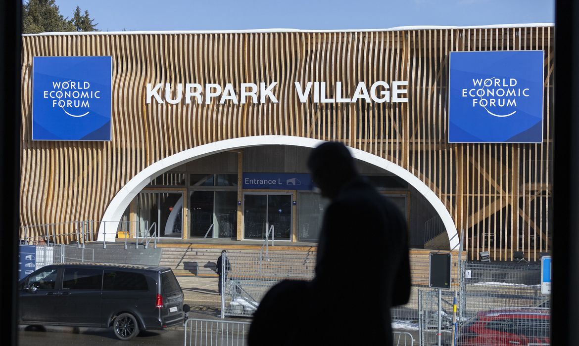 Fórum Econômico Mundial começa nesta segunda-feira em Davos 