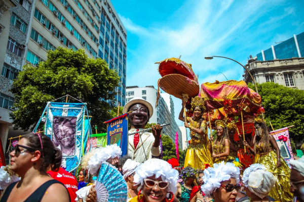 Rio: Cordão do Boitatá estreia no circuito dos megablocos do carnaval 