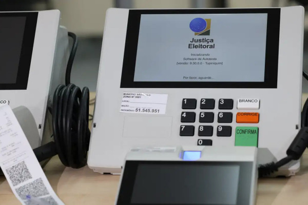 TSE propõe novas regras e recebe sugestões sobre eleições de 2026