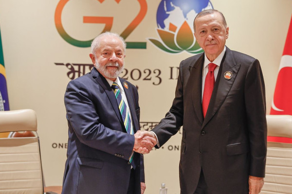 Lula e Erdogan, presidente da Turquia, conversam sobre Gaza e COP