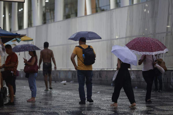 Inmet: maioria das regiões tem alerta de chuvas intensas nesta quarta