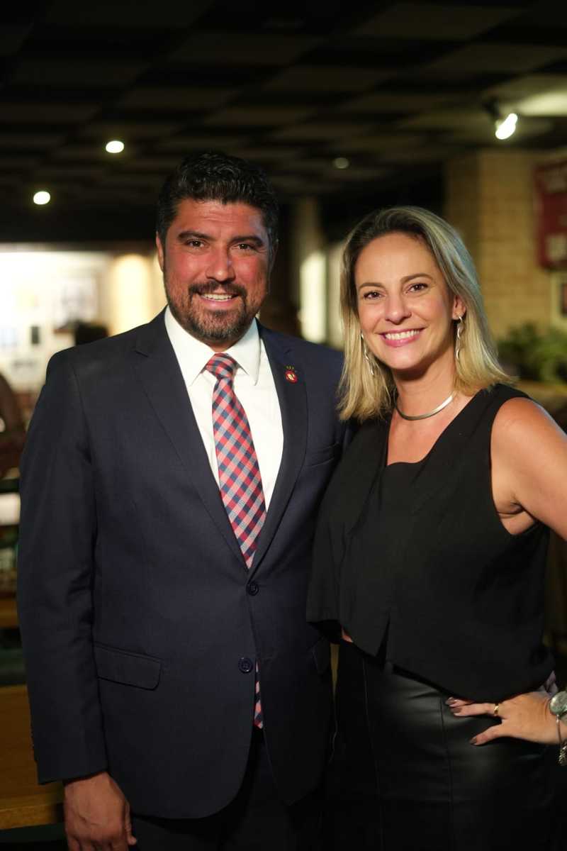 Jason Albuquerque e Paula Prudente 