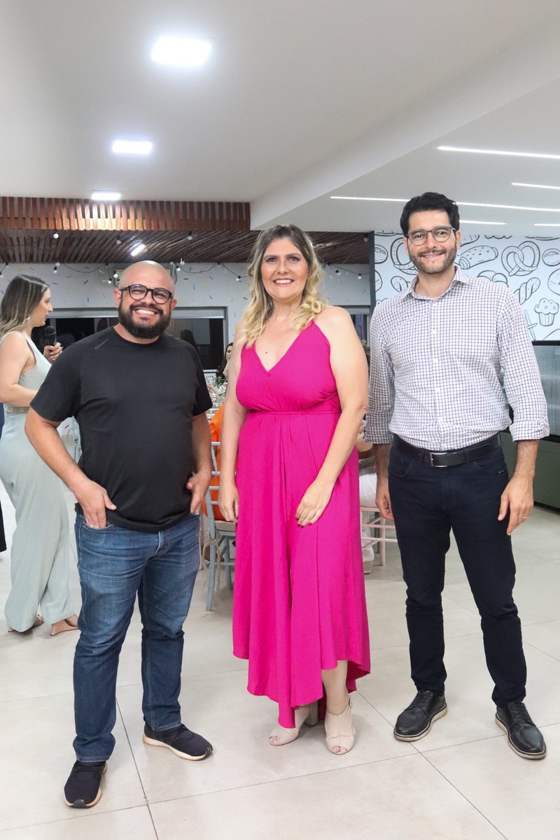 Guilherme Gustao, Karina Zocarato e Nelson Gonçalves Santana Júnior
