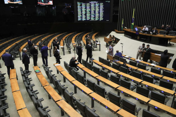 Edital para policial legislativo da Câmara sai em janeiro, diz Motta