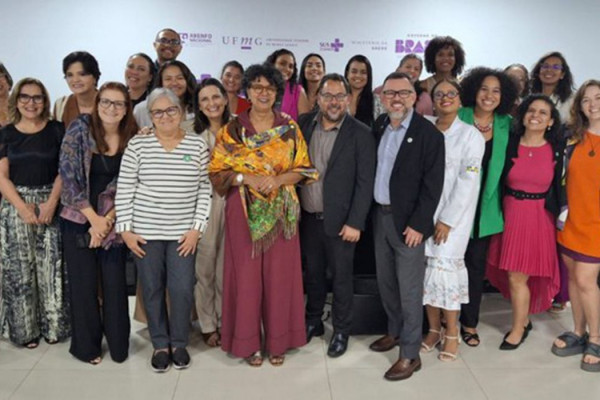 Governo reforça SUS com 760 profissionais em enfermagem obstetrícia