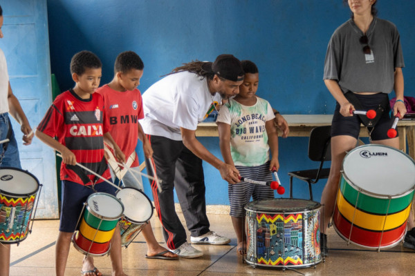 Oficinas Saberes e Significados da Percussão Afro-Brasileira