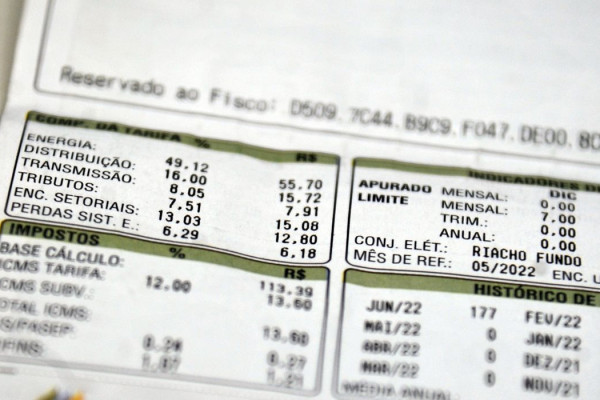 Fevereiro seguirá com bandeira tarifária verde na conta de luz