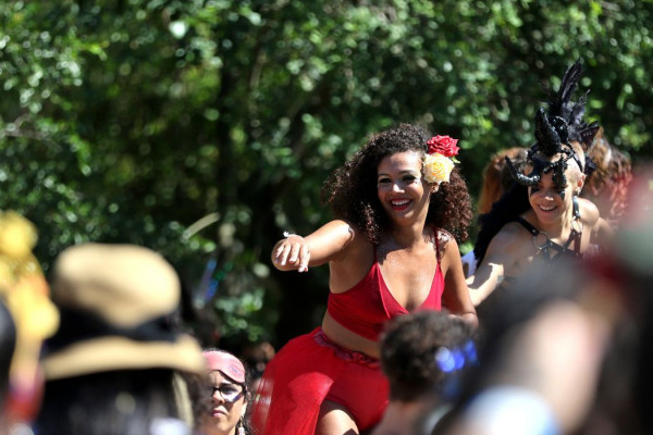 PM de SP terá esquema de atendimento especial a mulheres no Carnaval