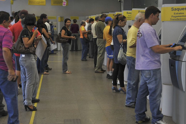Veja como checar dados oficiais sobre a saúde financeira do seu banco