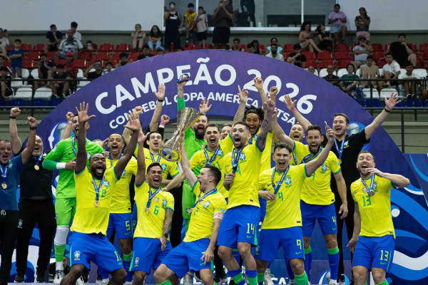 Brasil bate Argentina e conquista 12º título na Copa América de Futsal