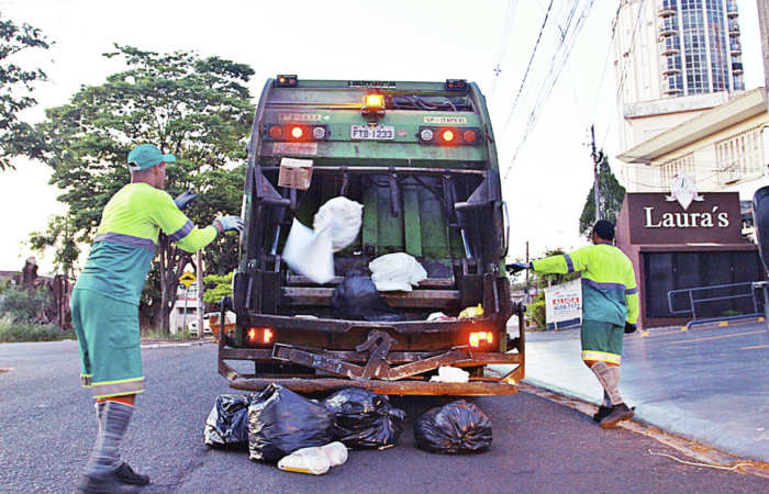 Coleta de Lixo Urbano Empresa Estre