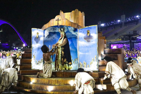 Desfiles da Série Ouro do Carnaval do Rio têm ingressos esgotados