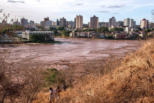 Ações de saúde receberam quase R$ 1 bilhão do Fundo Rio Doce em 2025