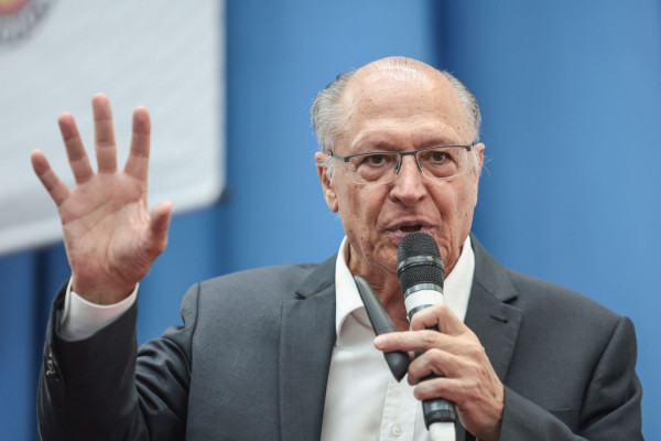 Alckmin elogia suspensão do pagamento de penduricalhos por Flávio Dino