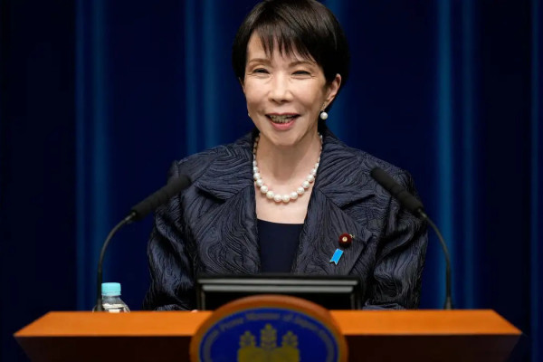 Sanae Takaichi obtém vitória eleitoral histórica no Japão