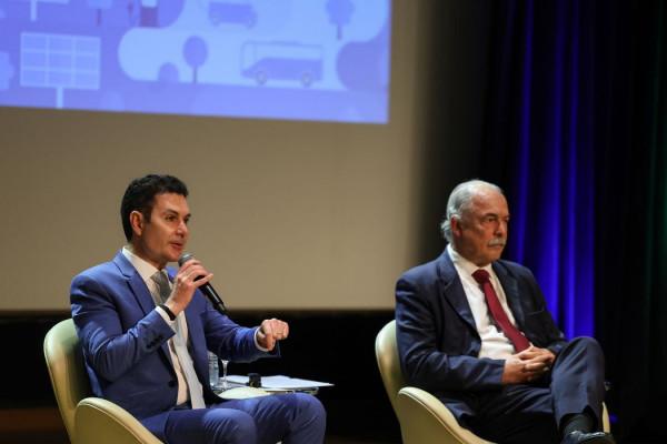 Ministros defendem mais parcerias em investimentos em infraestrutura
