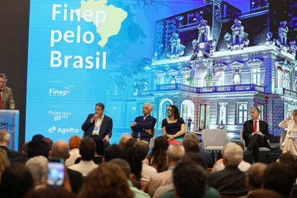 Finep pelo Brasil percorre 100 cidades em apoio à pesquisa e inovação