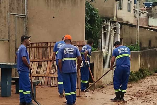 Deslizamento de terra mata criança de 5 anos em Barra Mansa, no RJ