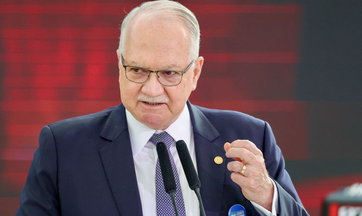 Fachin diz que CNJ vai priorizar combate à violência contra a mulher 