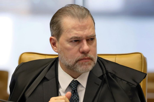 PF pede a Fachin suspeição de Toffoli no inquérito do Banco Master 