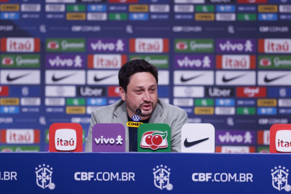 Arthur Elias convoca seleção feminina para primeiros amistosos do ano 