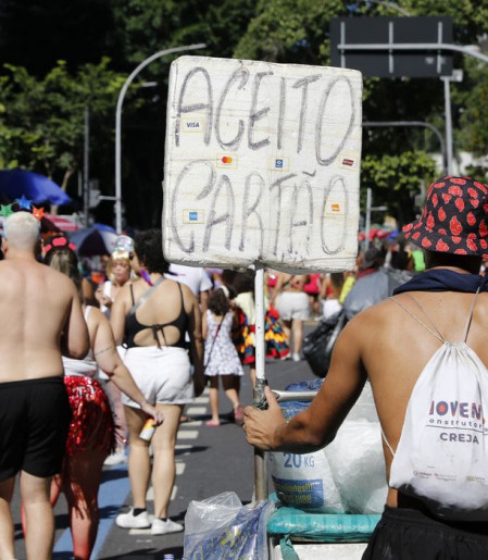 Ambulantes que se formalizaram como MEI crescem 45% em 2 anos