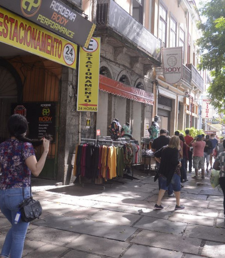 Vendas no comércio varejista fecham 2025 com alta de 1,6%