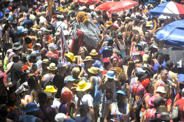 Blocos da Liga Sebastiana desfilam a partir de amanhã no Rio