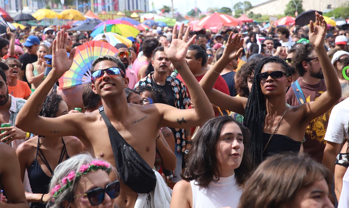 Especialistas alertam sobre cuidados para um carnaval seguro