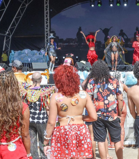 Bloco do Amor faz carnaval respeitoso e livre de preconceitos no DF