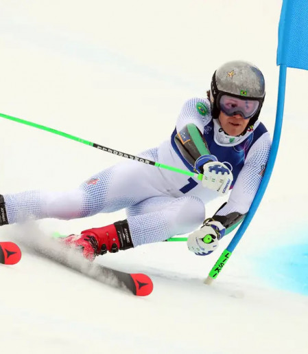 Lucas Pinheiro conquista 1° ouro para o Brasil em Olimpíada de Inverno