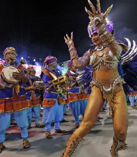 SP: desfiles tem religiosidade e homenagens a povos originários