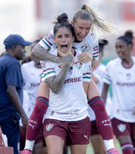 Com gol no fim, Fluminense bate Vitória pelo Brasileirão Feminino