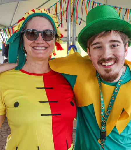 Bloco de Brasília faz carnaval acessível para pessoas com deficiência