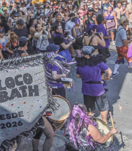 Em SP, bloco mistura clássicos do Black Sabbath com ritmos brasileiros