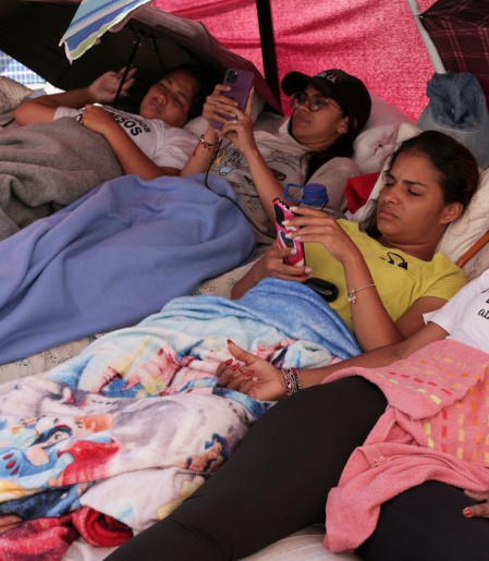 Familiares de presos políticos fazem greve de fome em Caracas